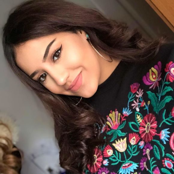 Meet your Posher, Nisrine - Picture 1 of 1